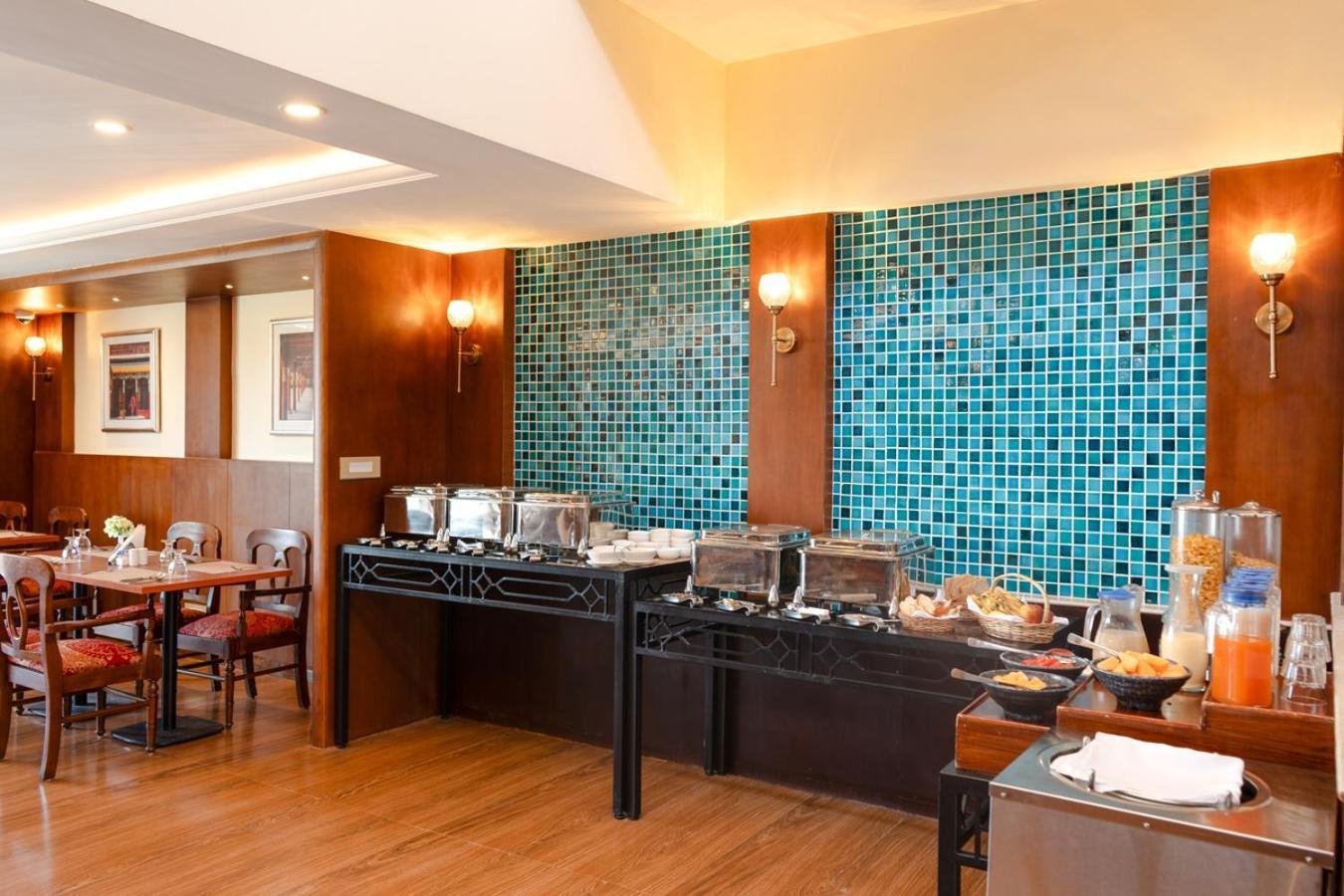 Hotel Dragon ليه المظهر الخارجي الصورة