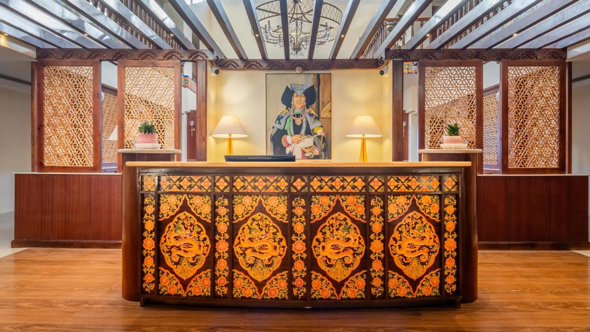 Hotel Dragon ليه المظهر الخارجي الصورة