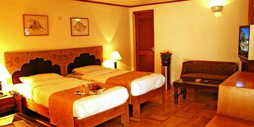 Hotel Dragon ليه المظهر الخارجي الصورة