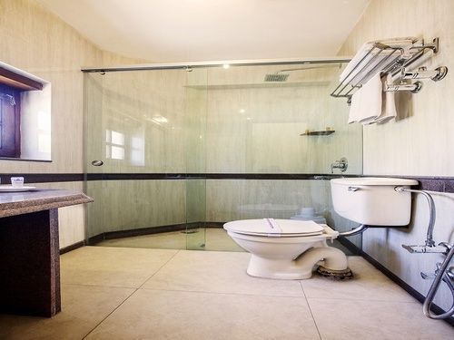 Hotel Dragon ليه المظهر الخارجي الصورة