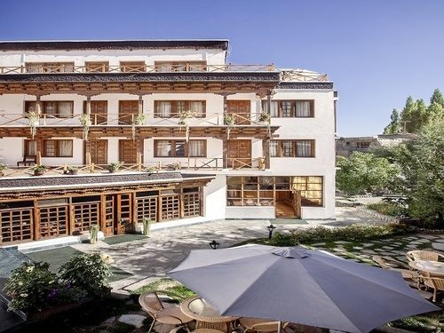 Hotel Dragon ليه المظهر الخارجي الصورة